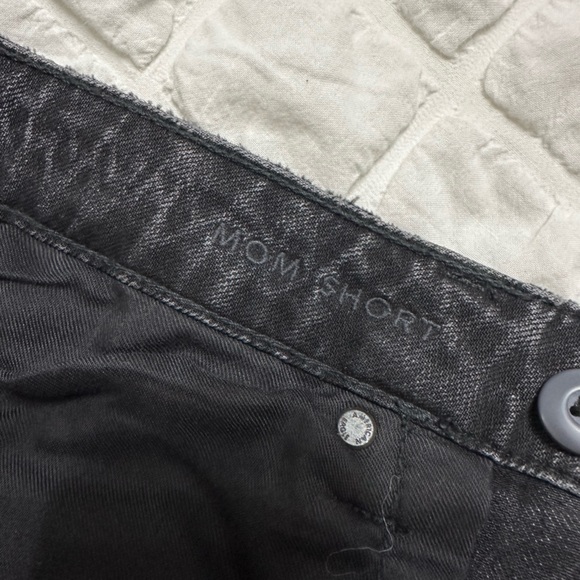 AE MOM SHORT - Picture 3 of 5